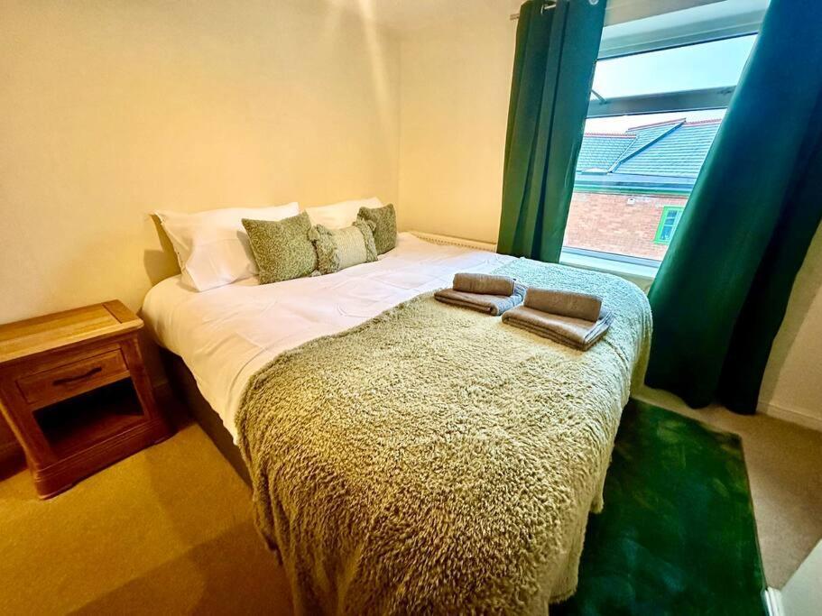 Cottage,Cinema Room,Log Burner Blaenavon Экстерьер фото